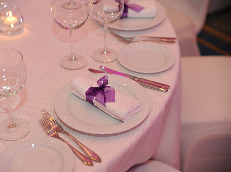 צלחות וסכום אולם אירועים וכנסים רויאל ביץ' אילת