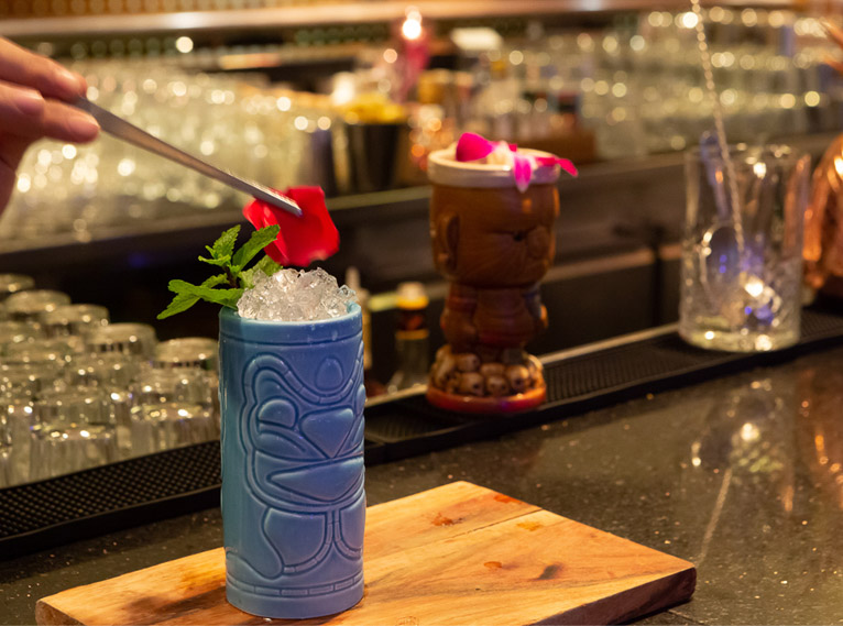 כוס שתייה פאב המאנקיס